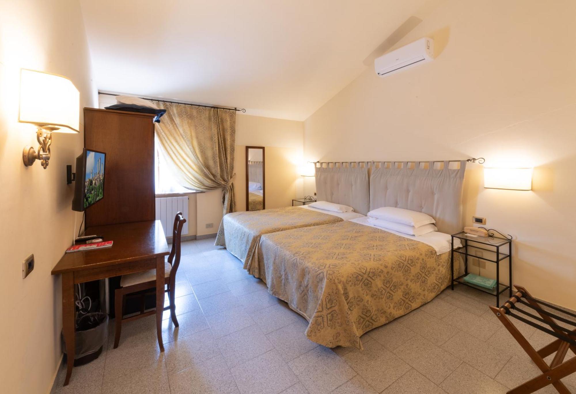 Le Volpaie Hotel ซานจีมิญญาโน ภายนอก รูปภาพ